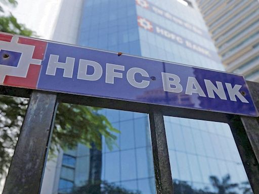 HDFC Bank’s new credit card rules to take effect from August 1 — late fee revised; rent, utility payments to cost more | Mint