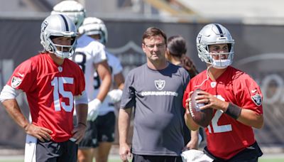 Raiders' QB competition looks like ugly dilemma with no good answer