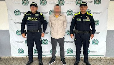 Capturaron en plena calle en Bogotá a delincuente con circular roja de la Interpol