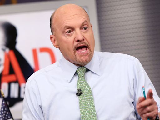 Cramer looks at why enterprise and data tech companies are winning: 'Follow the money'