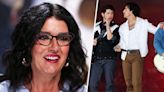 Does the Jonas Brothers’ mom have a favorite Jonas Brother? They think so