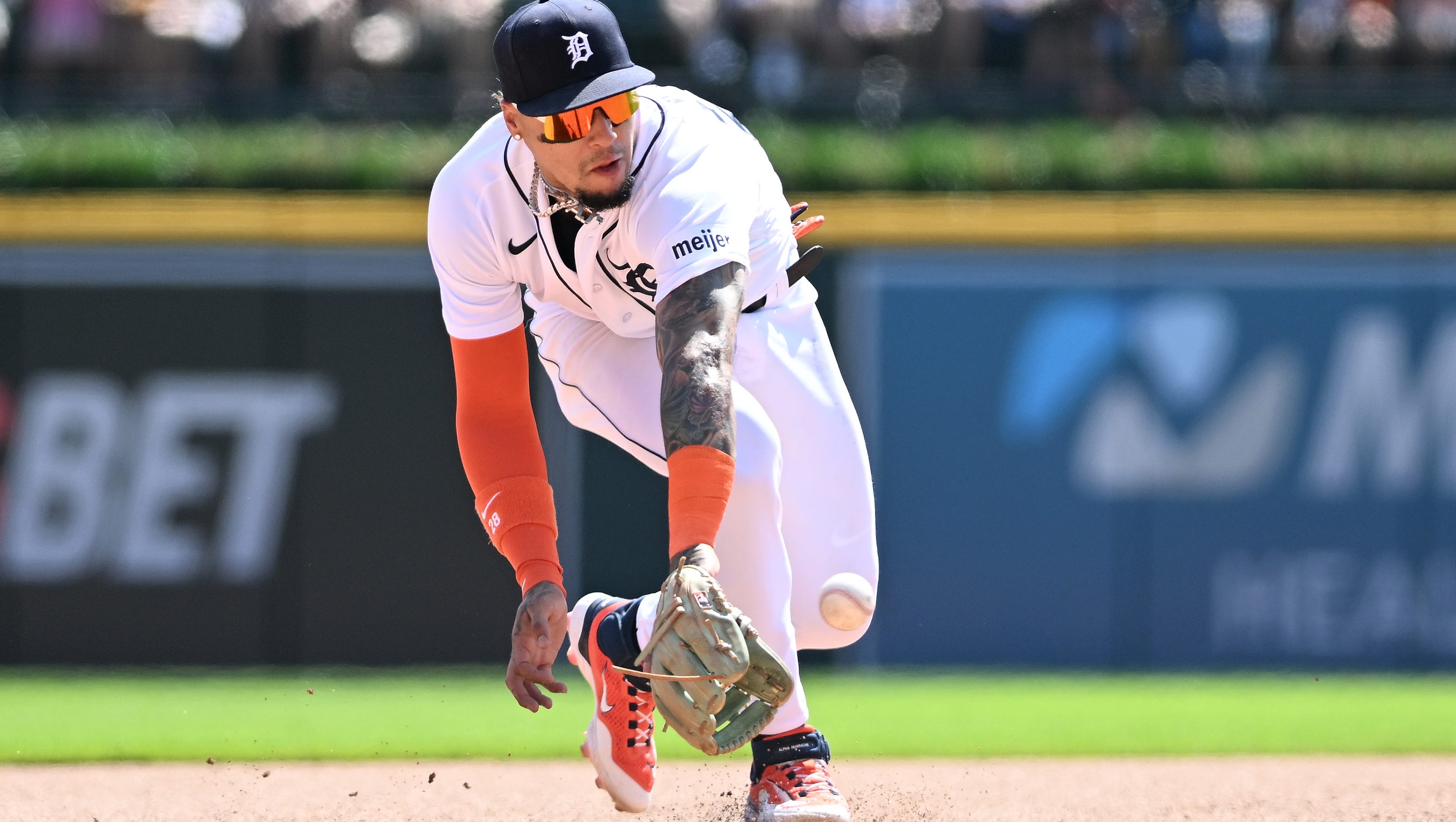 Henning: Tigers will have farm options as the Javier Báez era worsens
