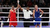 La boxeadora argelina Imane Khelif gana contra la húngara Anna Luca Hamori y se asegura una medalla olímpica