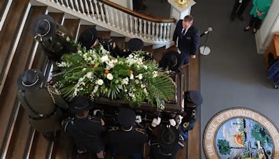 Bob Graham lying in state: Floridians remember him as a statesman and a listener