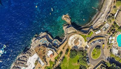 Albania y Madeira desbancan a Japón como destinos favoritos de los españoles para este verano, según Kiwi