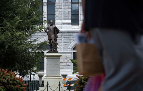 Virginia school district restores names of Confederate leaders to 2 schools