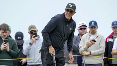 Phil Mickelson Offers a Few Thoughts on Joggers, Royal Troon and Tiger Woods