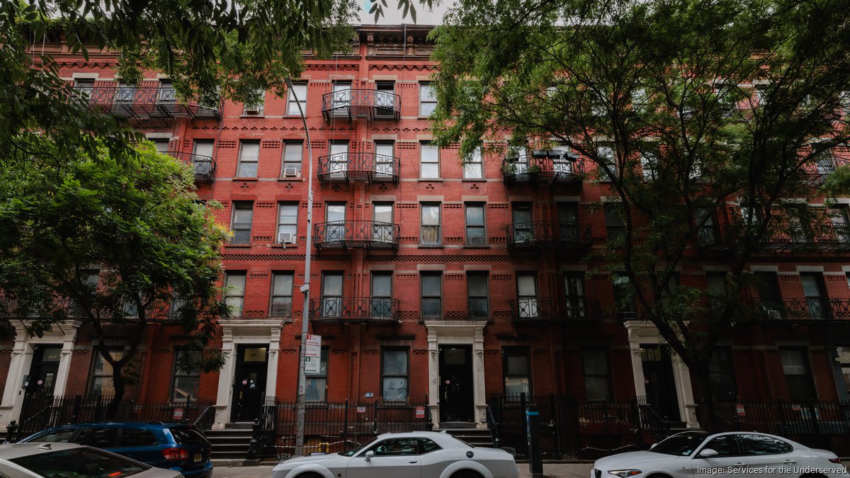 Steve Croman sells troubled Hell's Kitchen apartment complex to nonprofit with development plans - New York Business Journal