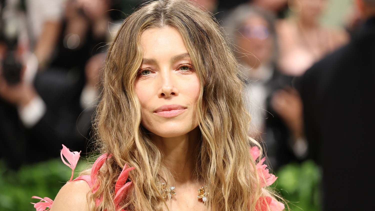 Jessica Biel Debuted a New Bob Haircut Just in Time For Summer