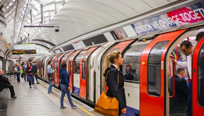 London travel chaos: Central and Elizabeth line hit by severe delays as Heathrow Express suspended