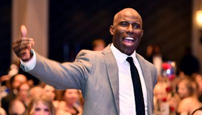 United Airlines Responds to Terrell Davis' Flight Ban, But His Legal Team Says the Damage Has Been Done