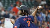 Watch: Texans QB C.J. Stroud throws out first pitch at Astros game