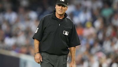 Scorned umpire Ángel Hernández, who unsuccessfully sued MLB for racial discrimination, retires