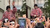 WATCH: Amitabh Bachchan wins hearts as he distributes goodies at Sunday meet and greet; fans say 'Kya baat hai'