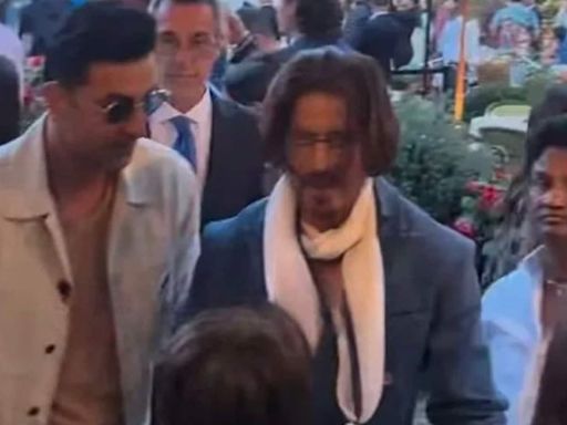 Twitter mistakes Shah Rukh Khan for ‘desi’ Johnny Depp in inside video from Ambani party. Watch