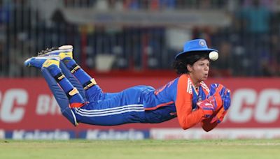 Ghosh goes off with concussion, Brits stretchered off with contusion
