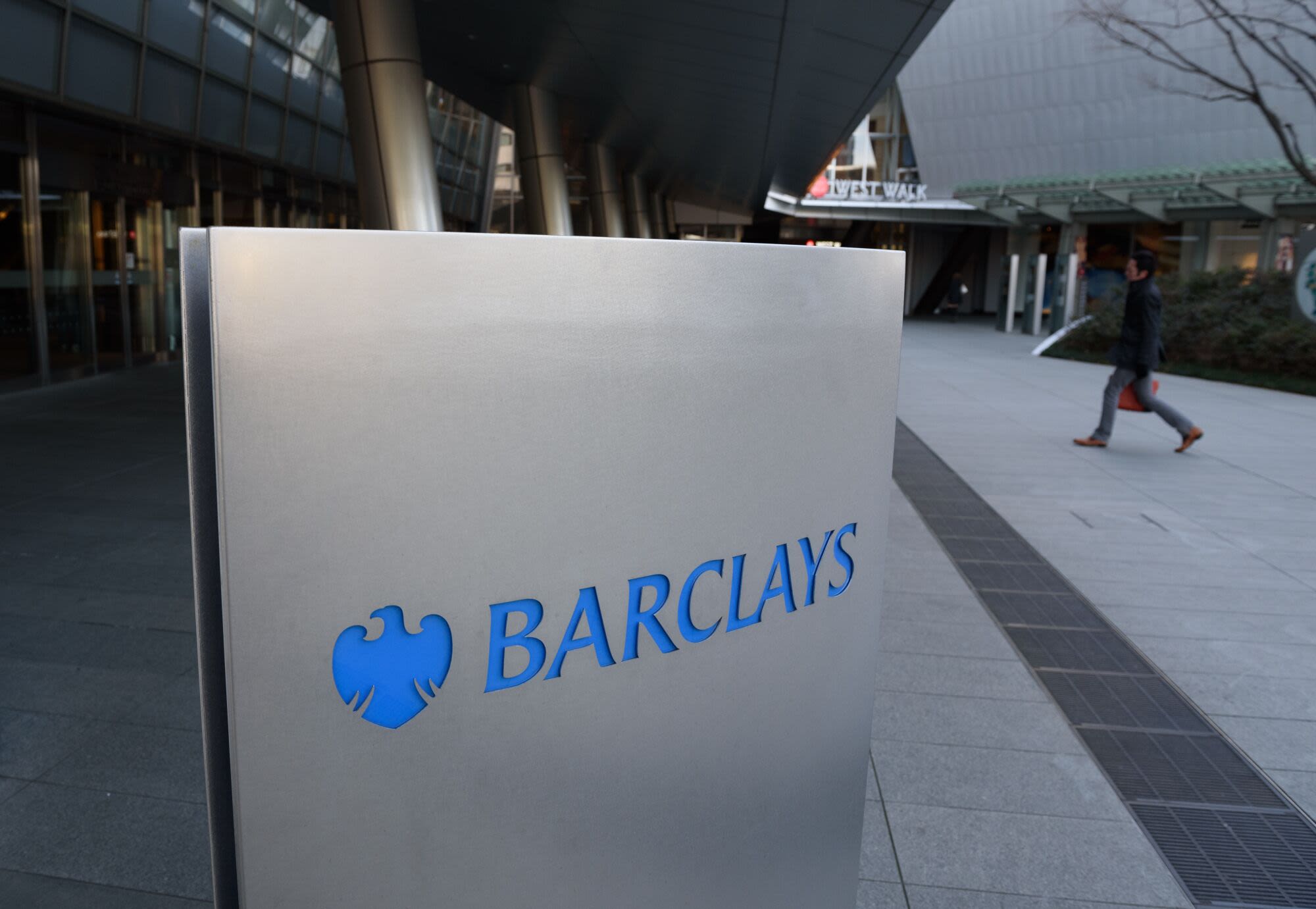 Barclays Says It’s Winning Asia Business From US Firms