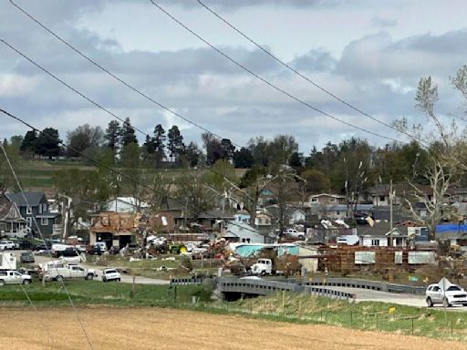 Inician retiro de escombros tras paso de tornados en Nebraska e Iowa