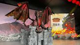 暴雪娛樂《魔獸世界》黑龍祭 2 公尺「死亡之翼」糊紙雕像亮相 - Cool3c
