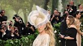 Sarah Jessica Parker Has a Major Hat Moment at the 2024 Met Gala