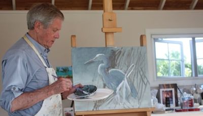 Canadian artist Robert Bateman is known for his realistic paintings, but that wasn't always his style | CBC News