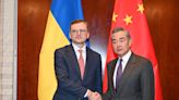 Ukraine bestätigt Treffen - Kuleba sucht in China nach Wegen zur Eindämmung der russischen Aggression