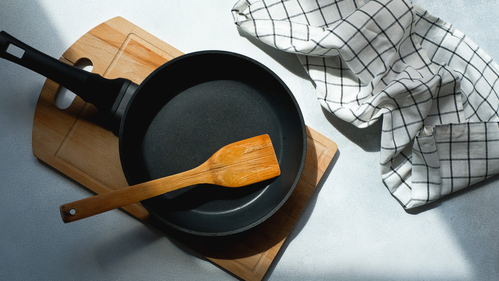 The Common Cast Iron Myth You Shouldn't Fall For
