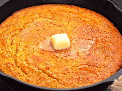 I Asked 3 Food Editors To Name the Best Cornbread Mix, They All Said the Same Brand