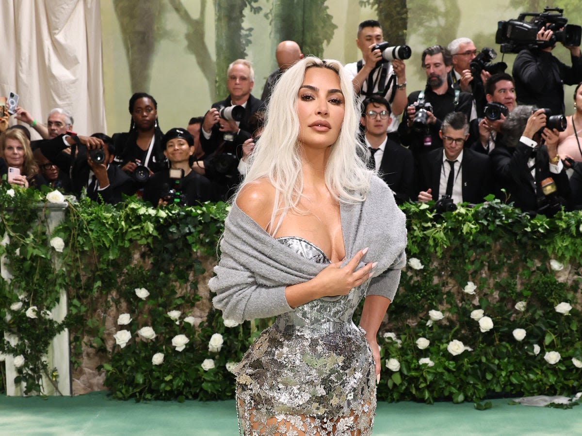 Met Gala 2024 live updates: Kim Kardashian arrives for red carpet after Kris and Kendall Jenner