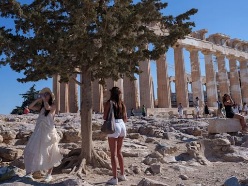 Greece shuts down iconic Acropolis as temperatures hit almost 40 degrees