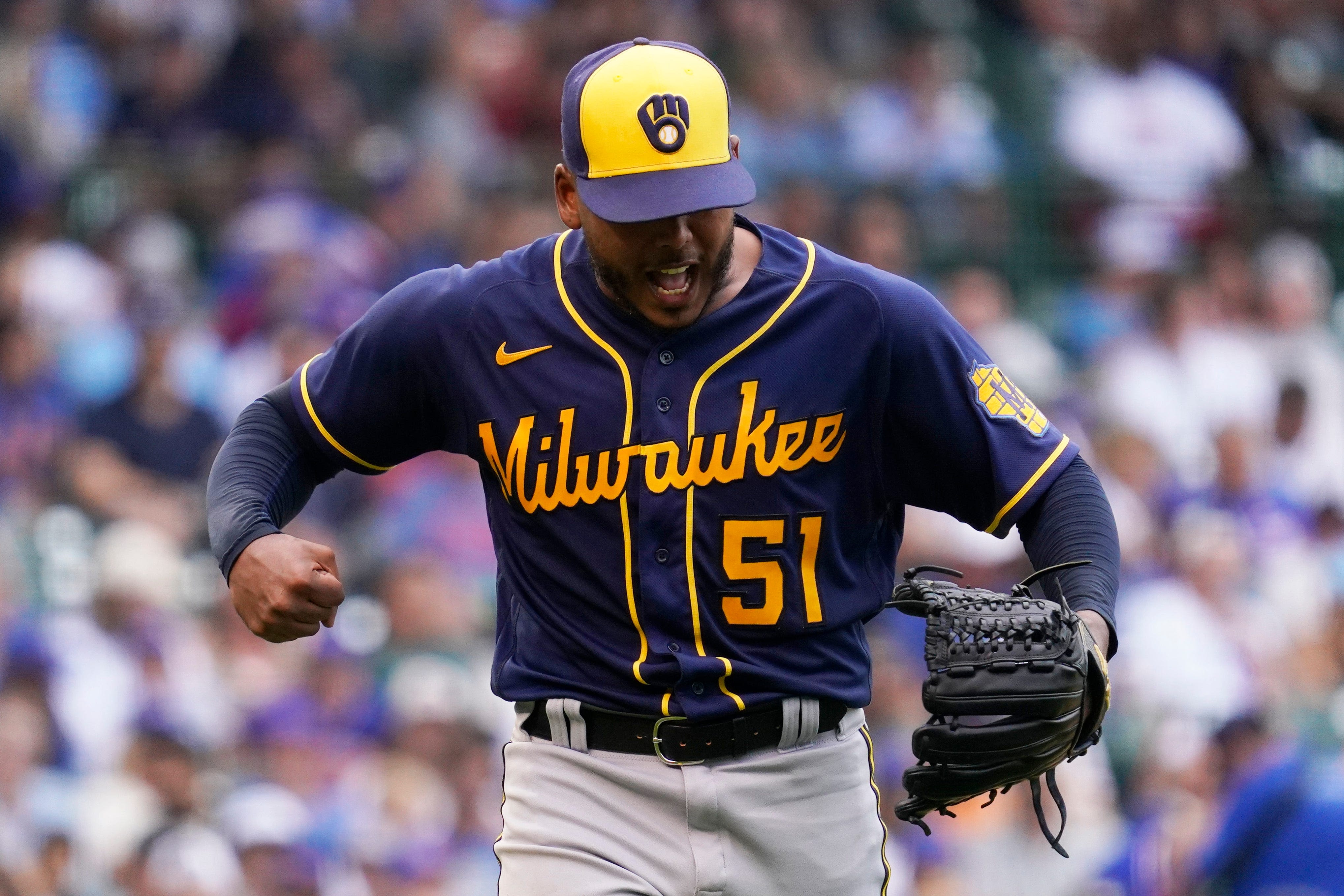 Milwaukee Brewers vs Chicago Cubs: live score, game highlights, starting lineups