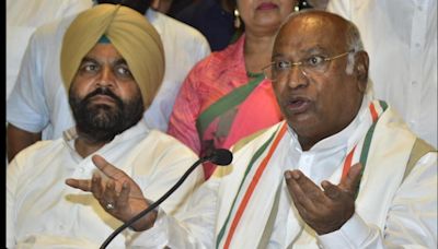 BJP’s ‘400 par’ claim bogus, not even winning 200: Kharge