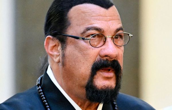 Steven Seagal Plays Putin's Mouthpiece While Accepting Special Honor In Russia