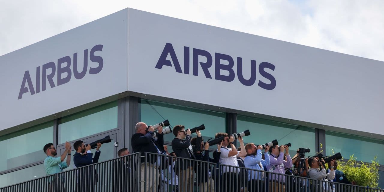 Airbus in Talks With Rolls-Royce on Narrow-Body Engine, Airbus Executive Says