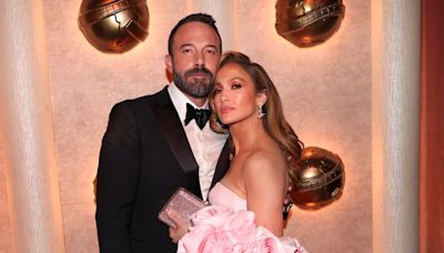 Jennifer Lopez & Ben Affleck’s 1st ‘Kiss’ Since Divorce Rumors Says Everything About Where Their Relationship Stands