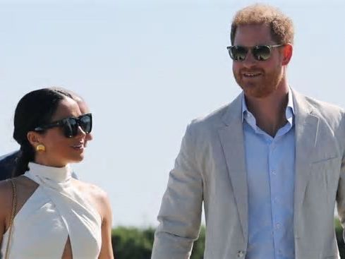 Prince Harry and Meghan LIVE: Couple issued major warning ahead of huge career move