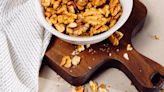 La Nación / Comer nueces reduce el riesgo de desarrollar diabetes