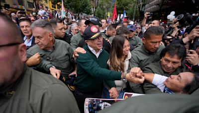 Presidente colombiano defiende sus reformas en marcha por Día del Trabajo: "No vamos a retroceder"