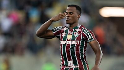 Jhon Arias da asistencia pero Fluminense es derrotado