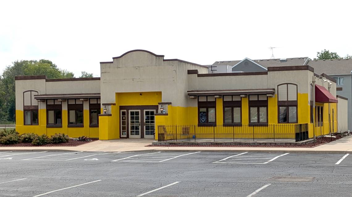 A new restaurant is coming to the former Agostino’s in Fairview Heights. Here’s what we know