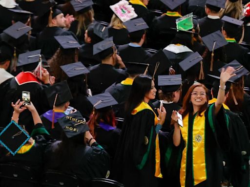 At USF Tampa, graduation marks day of peaceful celebration