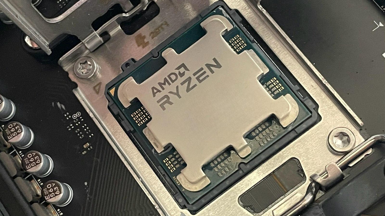 AMD Zen 5 Ryzen 9000 Processors Launching In July With Up To 16 Cores