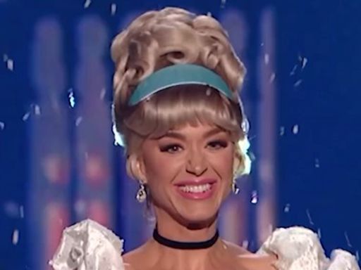 Katy Perry returns to blonde hair as she transforms into Cinderella on Idol