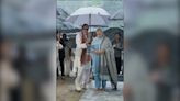 Amitabh Bachchan Holding Umbrella For Wife Jaya Bachchan In Latest Pic Is Giving Major Couple Goals!