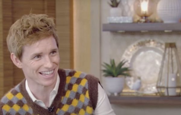 Video: Eddie Redmayne Talks CABARET on LIVE WITH KELLY AND MARK