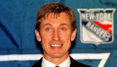 On This Day, April 16: Wayne Gretzky announces retirement from NHL