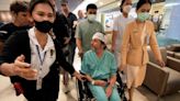 Al menos 22 de los heridos del vuelo de Singapore Airlines necesitan cirugía en la columna vertebral