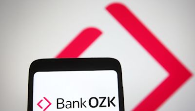 Bank OZK Shares Slide as Citi Downgrades to Sell on Loan Worries