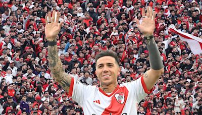 Fernandez poses in River Plate shirt as ex-club's fans sing controversial chant