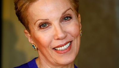 Dear Abby: Bitter son won’t allow mom to find happiness